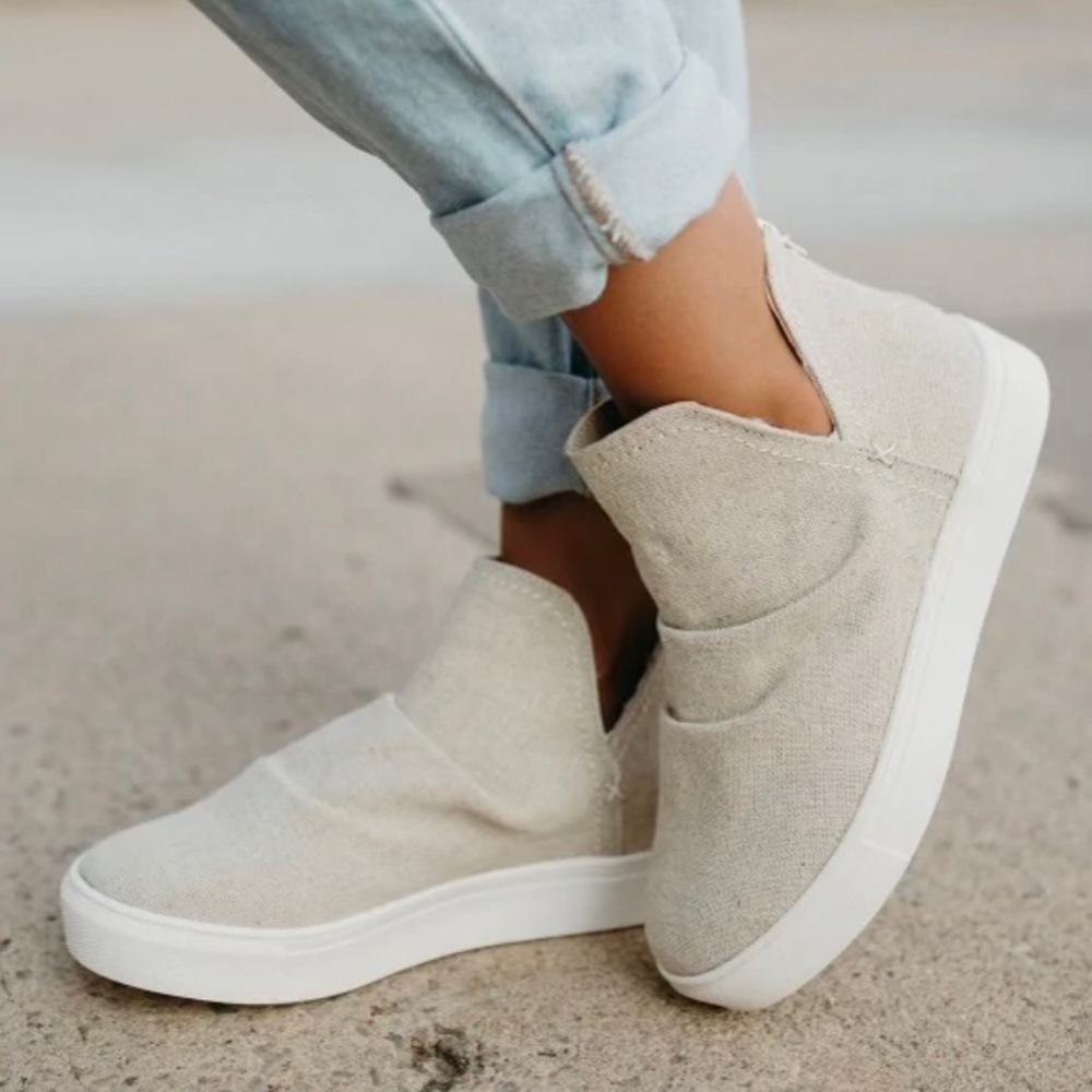 Very G Sneakers